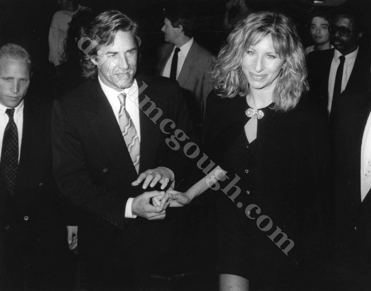Barbra Streisand, Don Johnson  1988  Hollywood.jpg